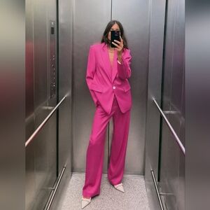 ⭐️ Zara Satin Pants Suit